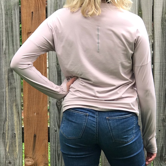 SOLD Nike running shirt - Picture 7 of 12